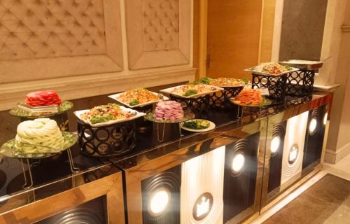 BEST BANQUET IN VARANASI (7)